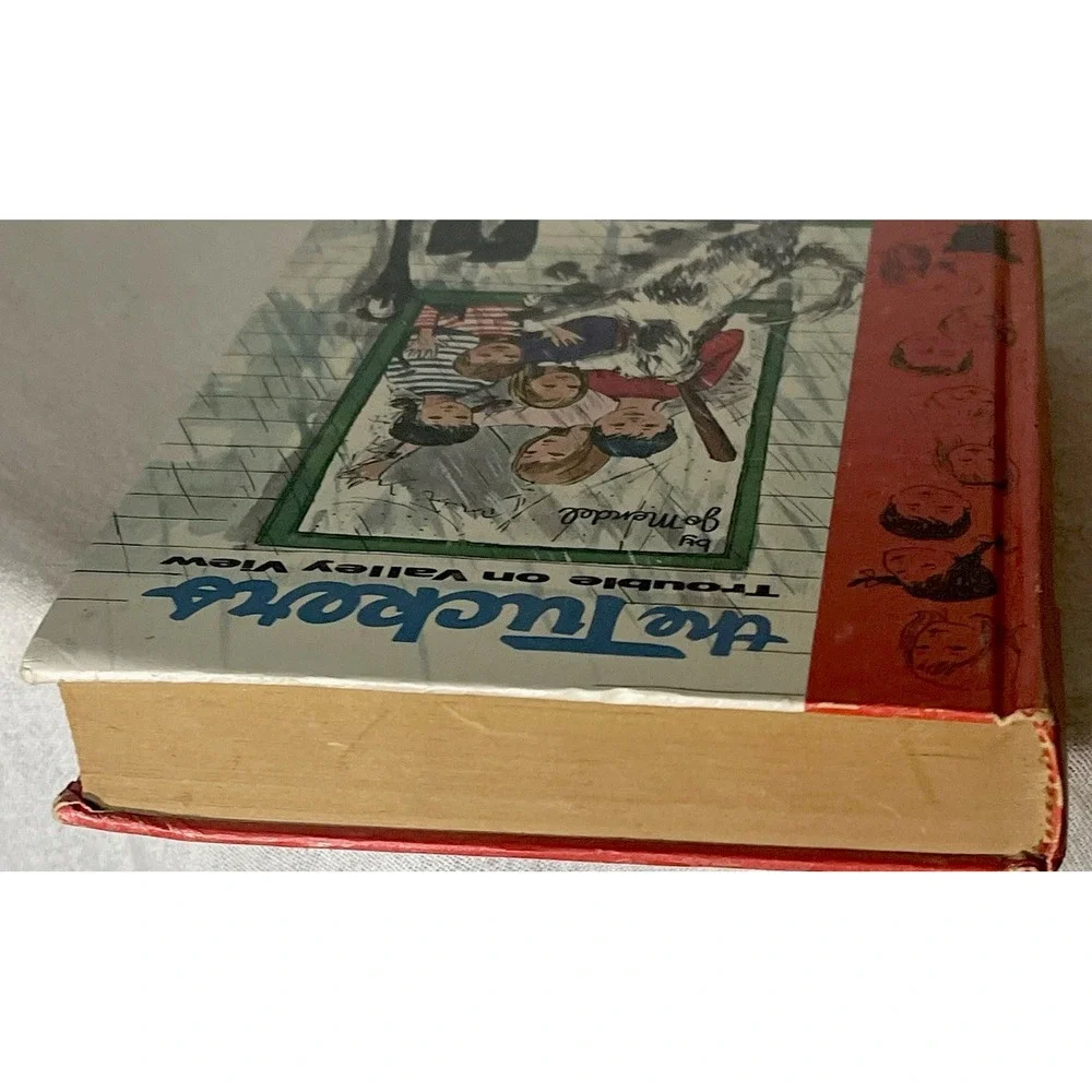 Vintage The Tuckers Series – Book 4 - Trouble on Valley‎ View